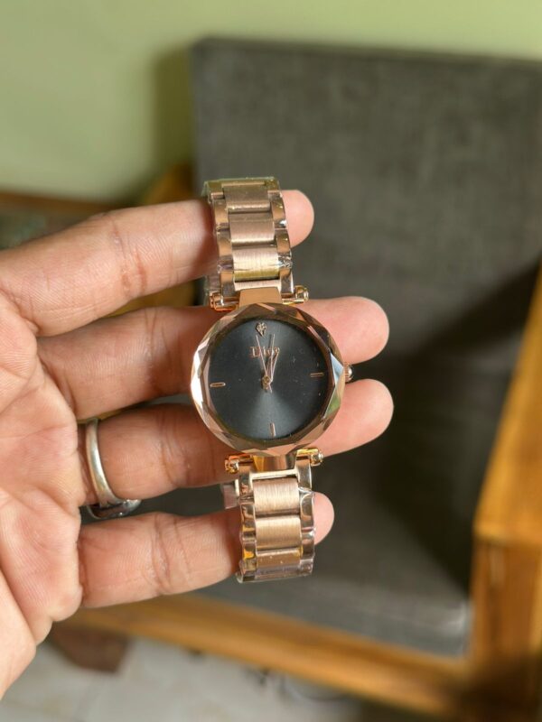 Dior ( fancy wrist watch )